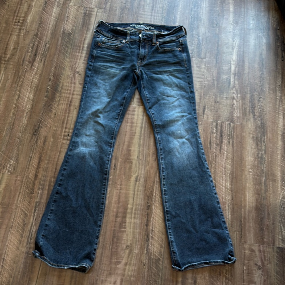 American Eagle size 4 boot cut jeans